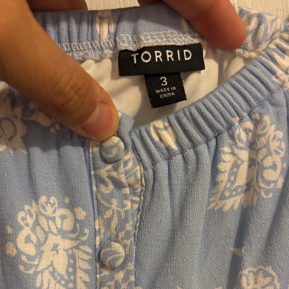 Torrid Light Blue Floral Maxi Dress - Picture 3 of 3